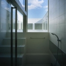 下石神井の家Ⅱ～吹抜け＋スキップフロアの家の写真 浴室２