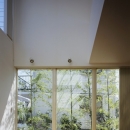 西久保の家～竹屏風の家の写真 リビング２