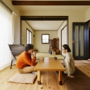 東京都S様邸 ～暮らしが活きる大人の古民家風リノベ―ション～の写真 和室を取り込んだリビング・リビングダイニング