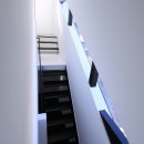 斜め窓の家　OUCHI-06の写真 階段見下ろし