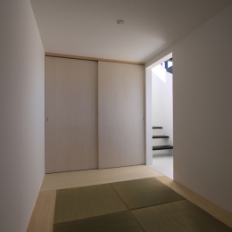 斜め窓の家　OUCHI-06 (和室)