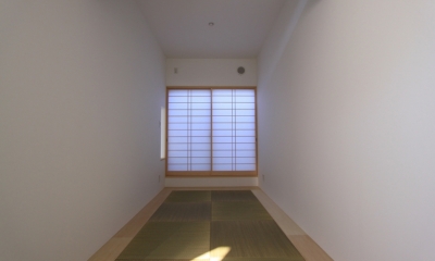 斜め窓の家　OUCHI-06 (和室)