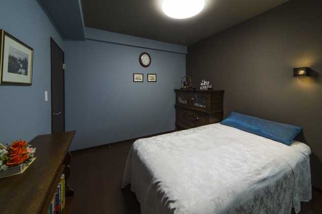 ベッドルーム事例：寝室（要望を叶えた大空間には収納もたっぷり。ホテルライクに暮らせる、洗練のデザイン空間）