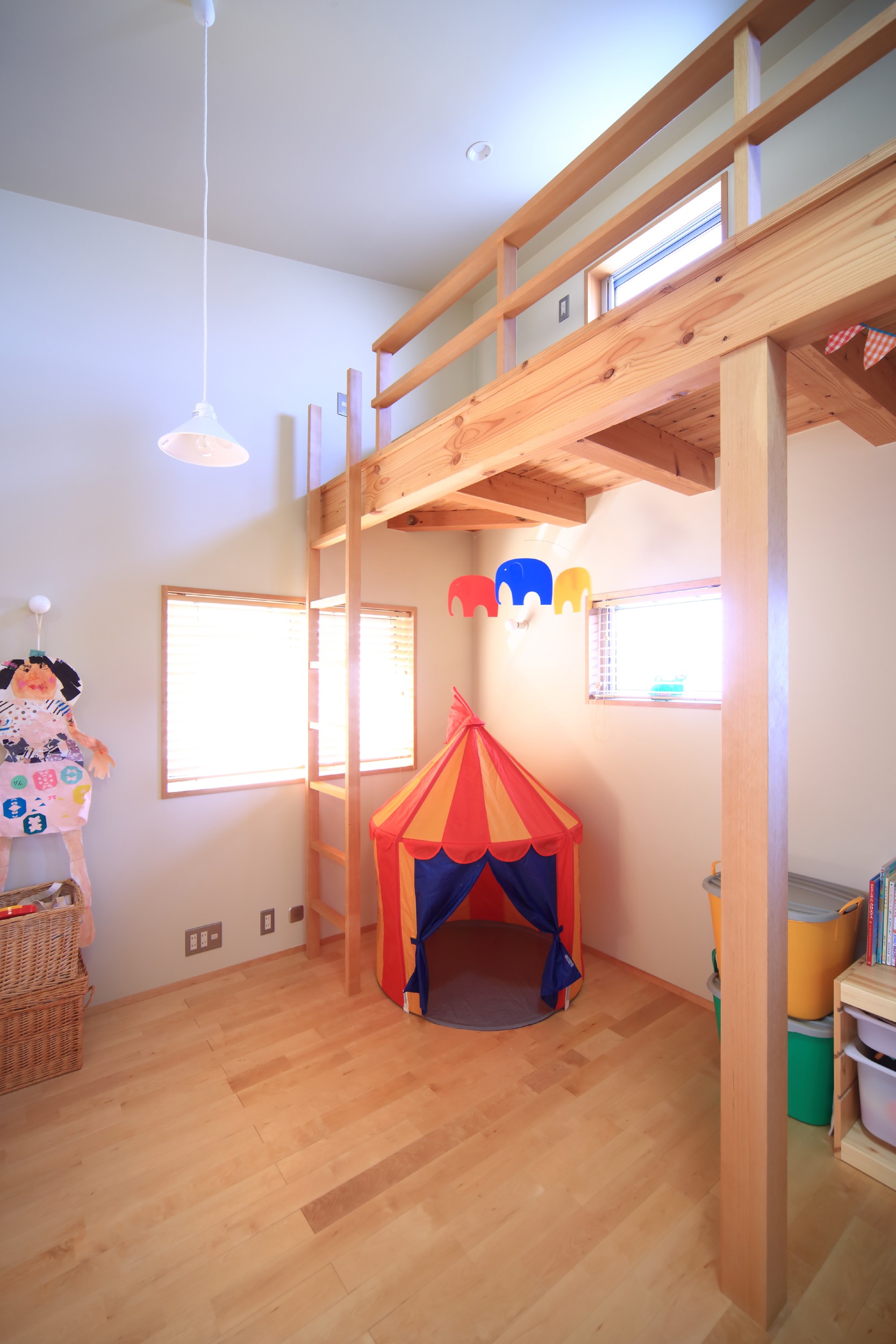 1枚目 子供室 シンプル ナチュラルな家 ２人の好きをmixした家 子供部屋事例 Suvaco スバコ