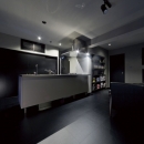 黒い家の写真 キッチン2