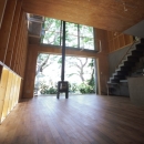 材木座の家の写真 LDK-1（撮影：淺川敏）