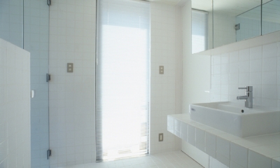 浴室（撮影：淺川敏）｜野方の家