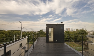 屋上テラス2（撮影：淺川敏）｜日吉の家