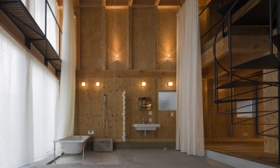 浴室-open（撮影：淺川敏）｜和賀材木座の家 — 空(くう)の箱 —