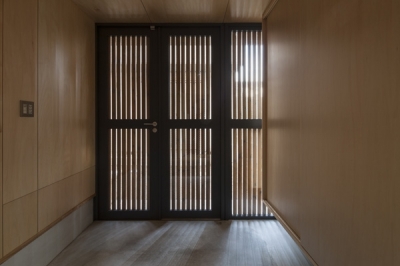 玄関1（撮影：淺川敏） (武蔵境の家)
