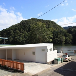 Lakeside-house (外観)