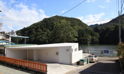 Lakeside-house (外観)