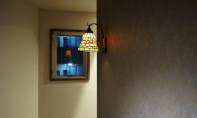 ベッドルームの照明（撮影：樽井利和）｜神泉リノベーション（東京都目黒区S邸）