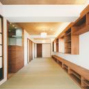旅館のくつろぎを自宅で感じる家：『東京都府中市Ｍ邸』の写真 20枚の畳の部屋