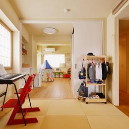 鎌倉市I様邸 ～こだわりの間取り・素材・色で作る子育て住まい～-リビングから子供部屋までひとつなぎの空間