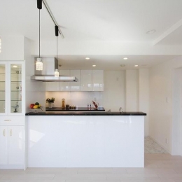 統一感のある家-白を基調としたキッチン