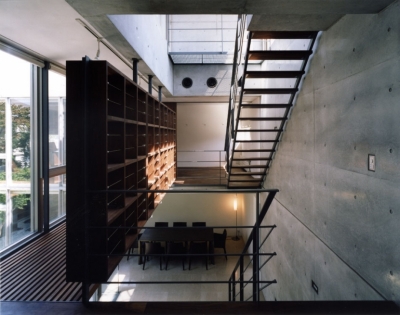 階段 (新宿の住宅 NIS)