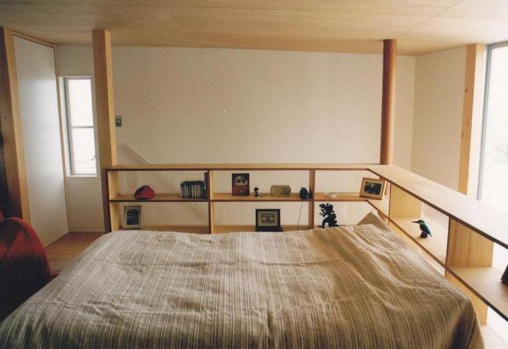 ベッドルーム事例：個室（三角地で開放的に暮らす家｜K HOUSE）
