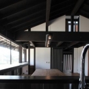 木更津の家の写真 キッチンからリビングダイニングを眺める