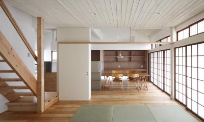 畳スペースのあるリビング・ダイニング｜--　震災で傷んだ昭和のよき建築を大改修　--　仁川台の住まい