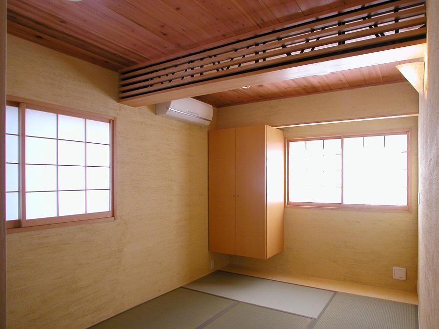 その他事例：木のぬくもりにつつまれた和室（倉庫がスタジオに生まれ変わった元町の家）