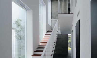 光を導く階段（撮影：杉野圭建）｜Tender concrete