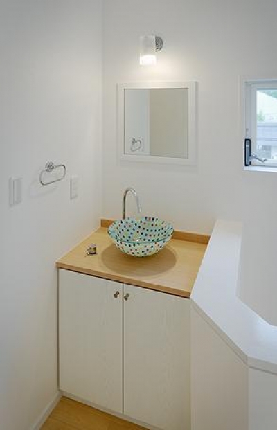 インテリア小物でここまで変わる 洗面台のおしゃれディスプレイ Suvaco スバコ