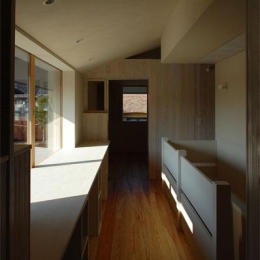 長森の家-柔らかな光が溢れるホール