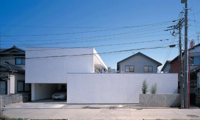 白基調のシンプルな外観｜『sukatto』厳しい気候でも活力ある暮らしができる家