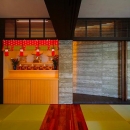 『N Residence』柔らかな光に満たされた二世帯住宅の写真 スタイリッシュな和室-2