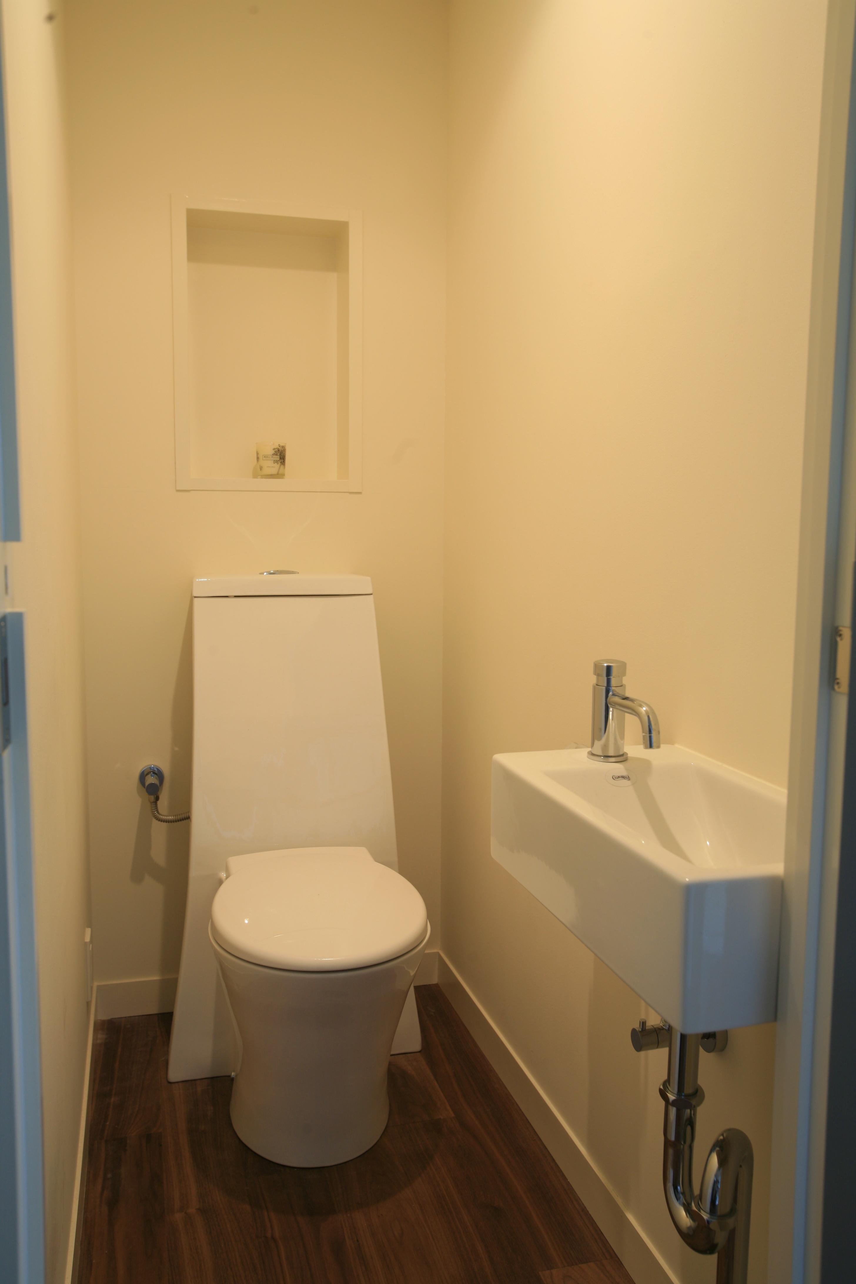バス/トイレ事例：すっきりと清潔感あるのトイレ（Y邸）