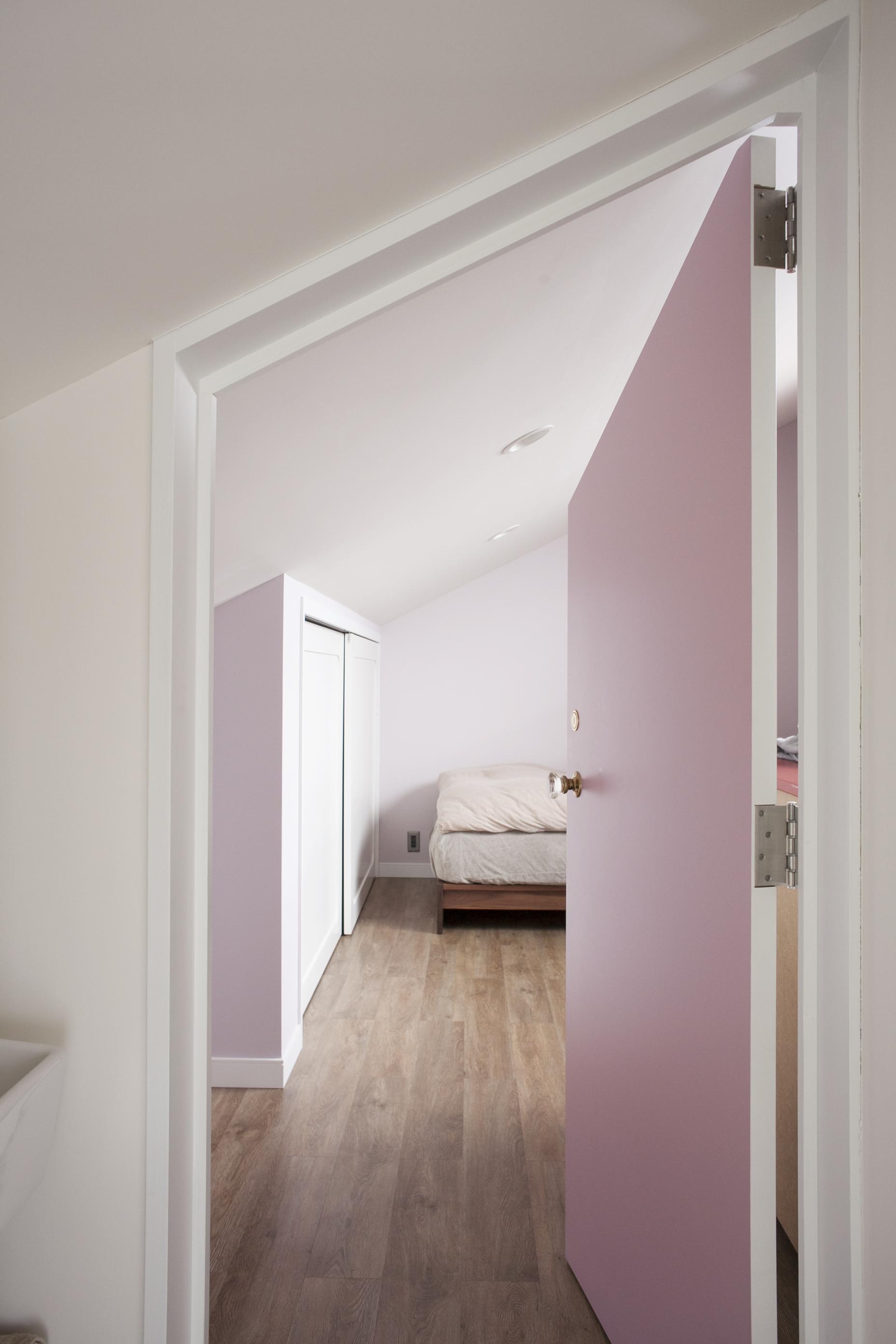 ベッドルーム事例：淡いピンク色の寝室（K邸）