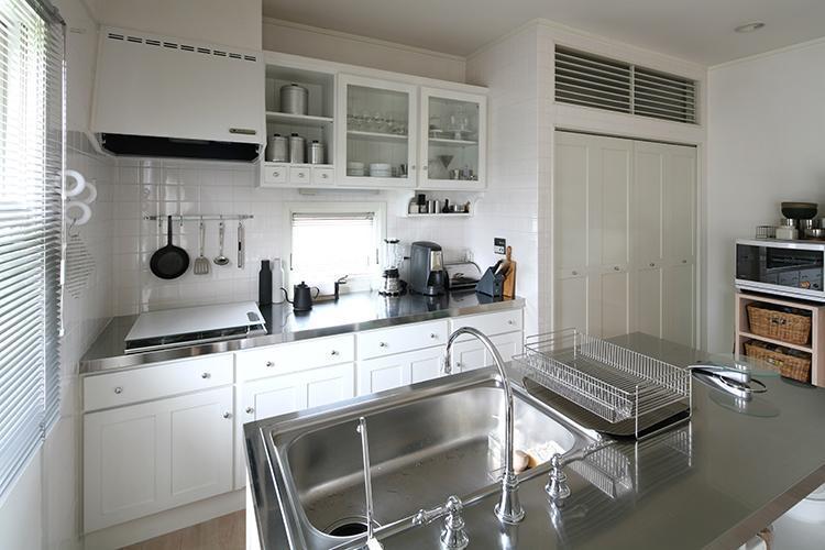 キッチン事例：デザイン性機能性ともに優れたステンレストップ（M邸）