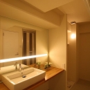 五色山の家~リノベーション~の写真 落ち着きのある洗面室